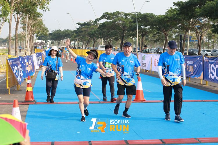 Race photo from ISOPlus Run 2024 Jakarta