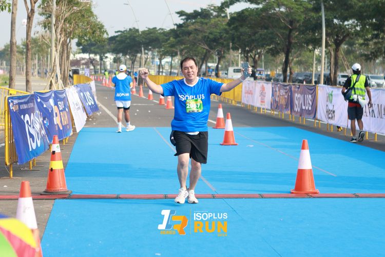 Race photo from ISOPlus Run 2024 Jakarta