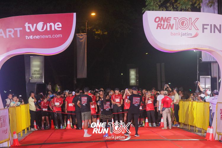Race photo from ONE RUN 10 K