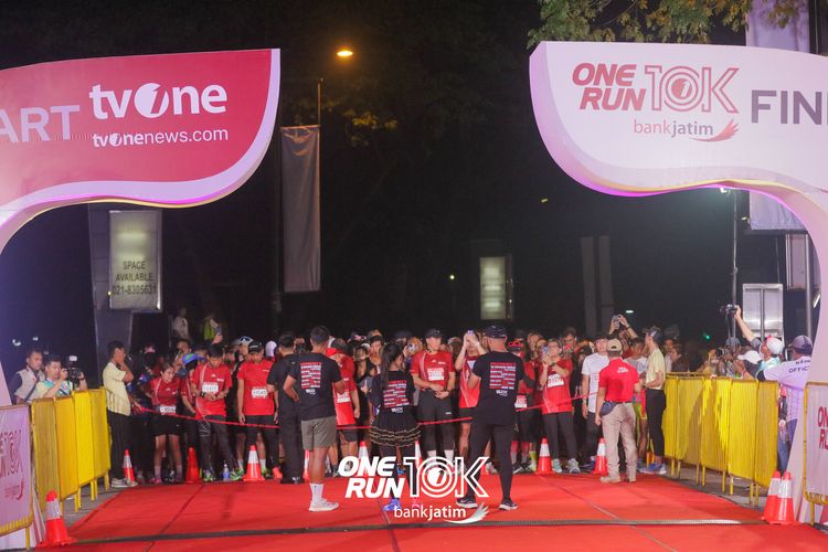 Race photo from ONE RUN 10 K
