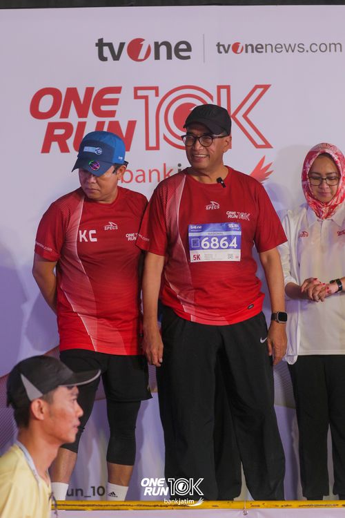 Race photo from ONE RUN 10 K