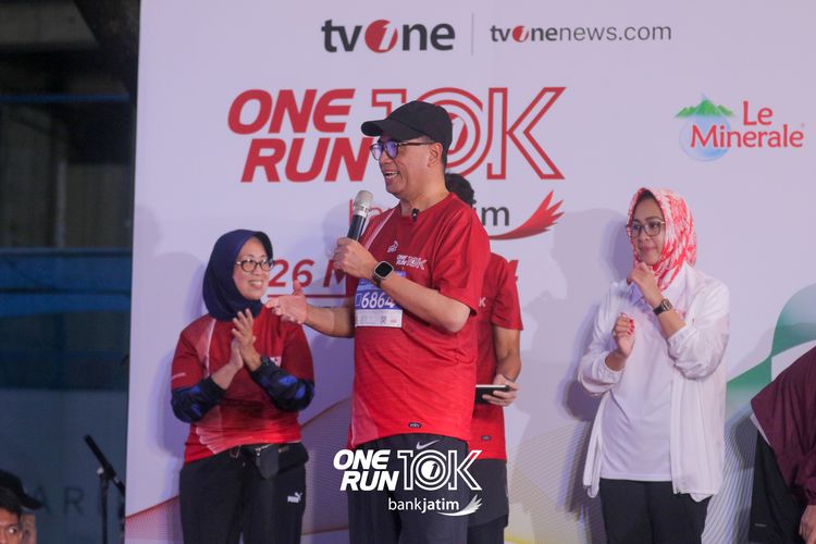 Race photo from ONE RUN 10 K