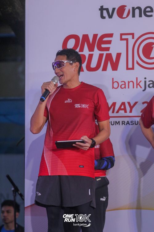 Race photo from ONE RUN 10 K