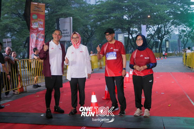 Race photo from ONE RUN 10 K