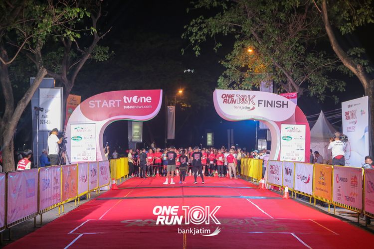 Race photo from ONE RUN 10 K