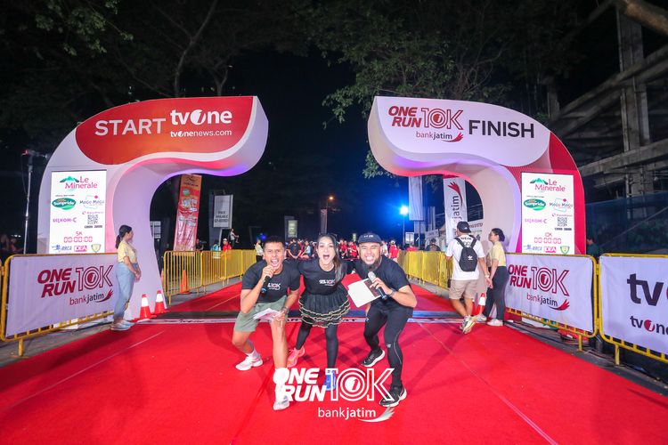 Race photo from ONE RUN 10 K