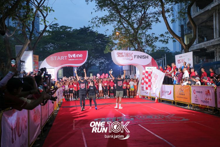 Race photo from ONE RUN 10 K