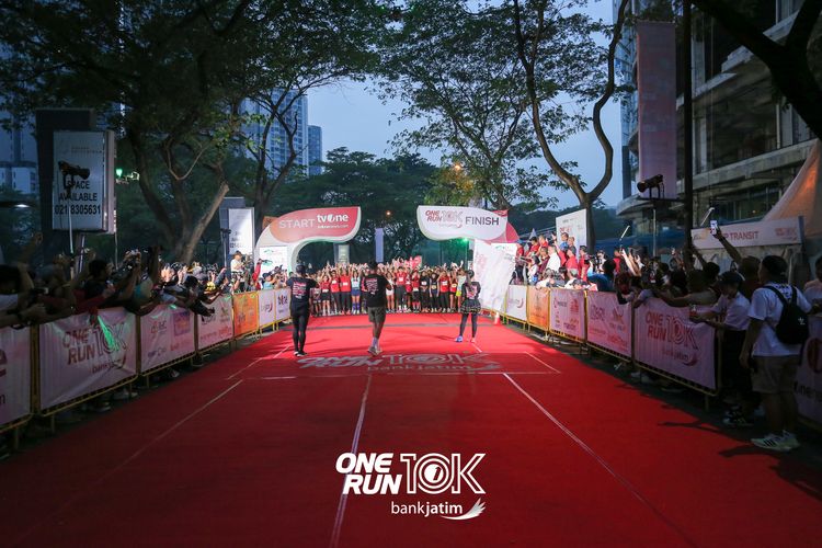 Race photo from ONE RUN 10 K