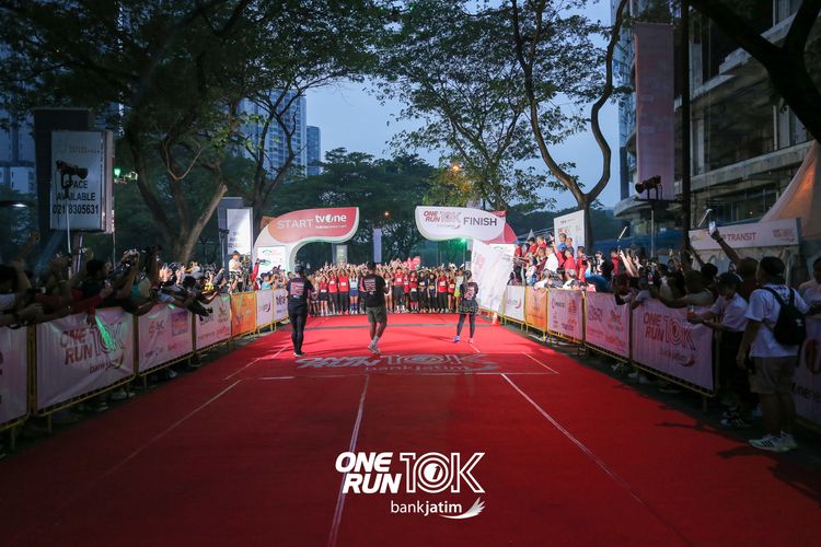 Race photo from ONE RUN 10 K