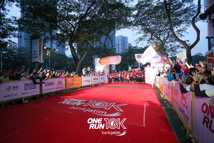 Race photo from ONE RUN 10 K