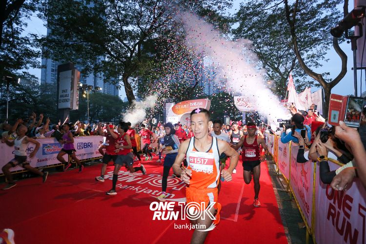 Race photo from ONE RUN 10 K