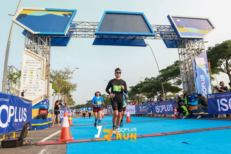 Race photo from ISOPlus Run 2024 Jakarta