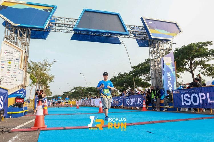 Race photo from ISOPlus Run 2024 Jakarta