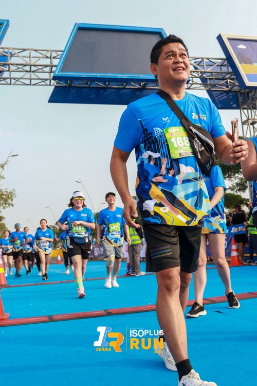 Race photo from ISOPlus Run 2024 Jakarta