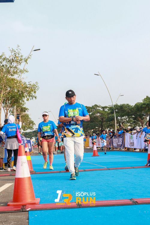 Race photo from ISOPlus Run 2024 Jakarta