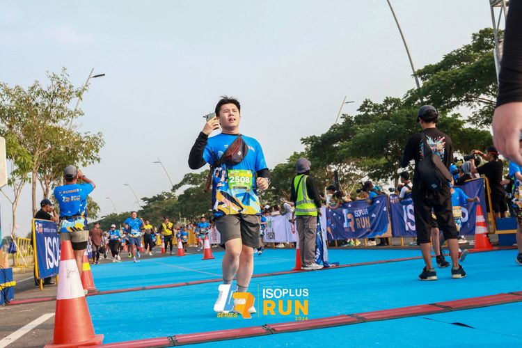 Race photo from ISOPlus Run 2024 Jakarta