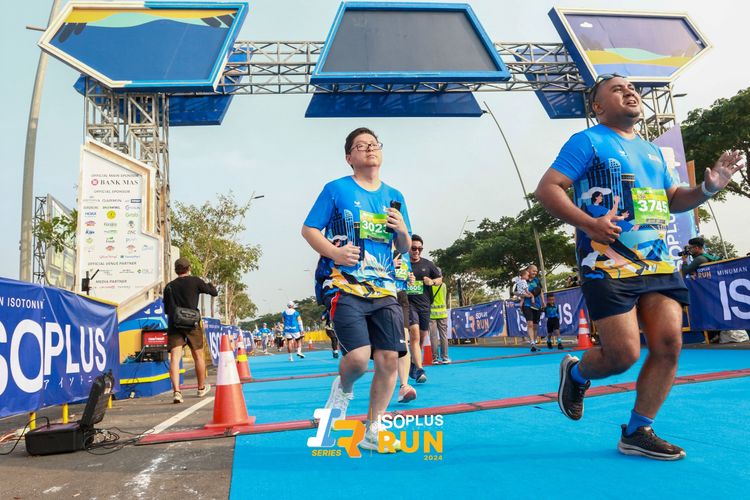 Race photo from ISOPlus Run 2024 Jakarta