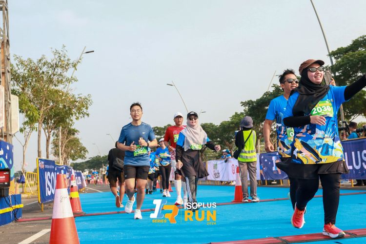 Race photo from ISOPlus Run 2024 Jakarta
