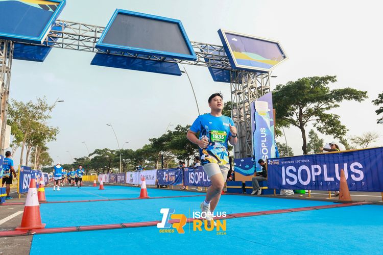Race photo from ISOPlus Run 2024 Jakarta