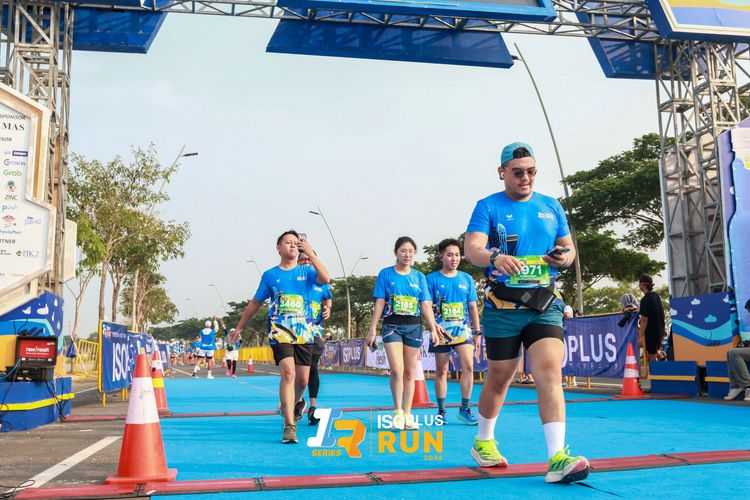 Race photo from ISOPlus Run 2024 Jakarta