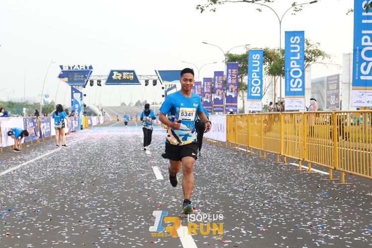 Race photo from ISOPlus Run 2024 Jakarta