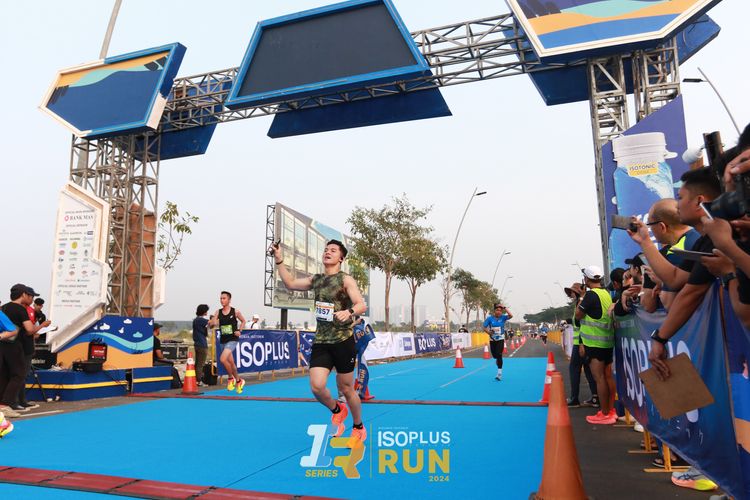 Race photo from ISOPlus Run 2024 Jakarta