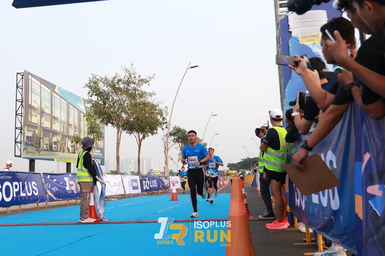 Race photo from ISOPlus Run 2024 Jakarta