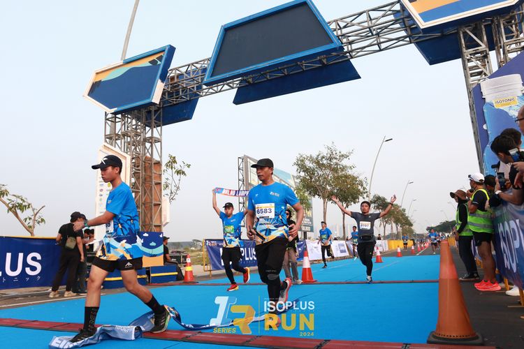 Race photo from ISOPlus Run 2024 Jakarta