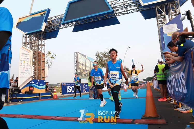 Race photo from ISOPlus Run 2024 Jakarta
