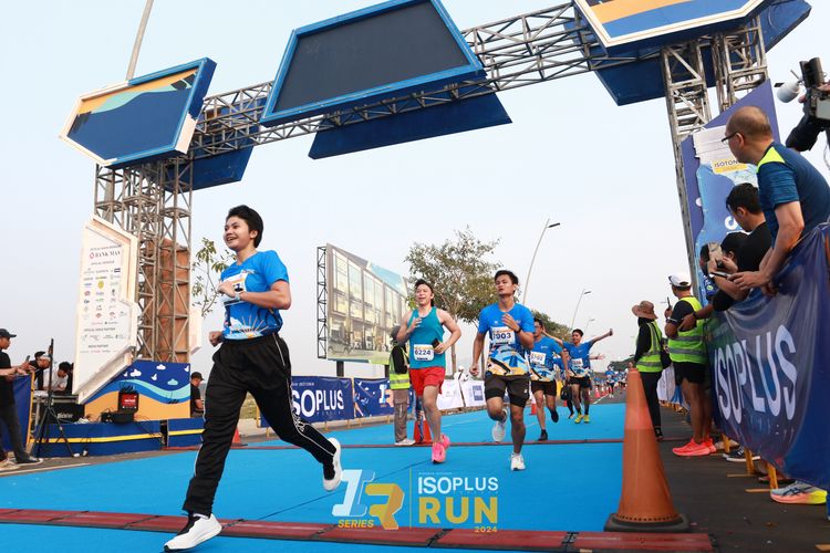 Race photo from ISOPlus Run 2024 Jakarta