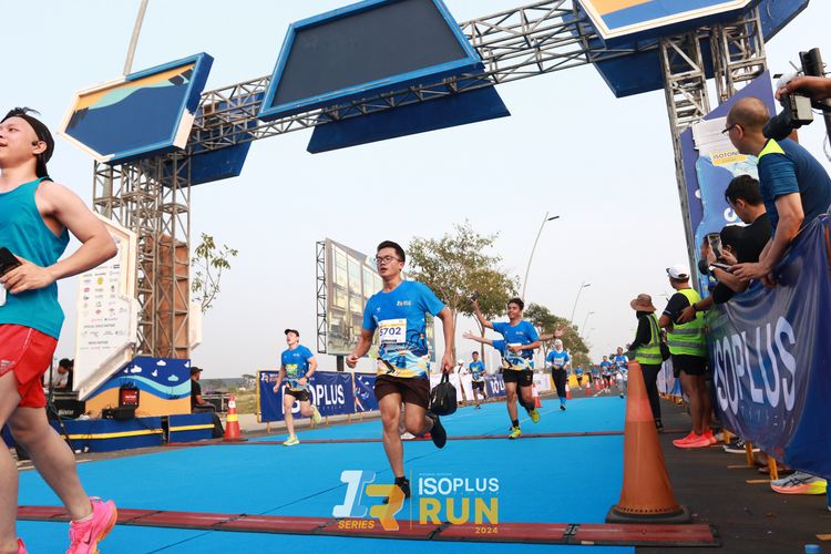 Race photo from ISOPlus Run 2024 Jakarta