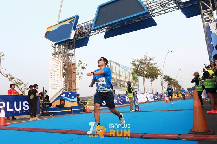 Race photo from ISOPlus Run 2024 Jakarta