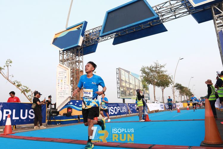 Race photo from ISOPlus Run 2024 Jakarta