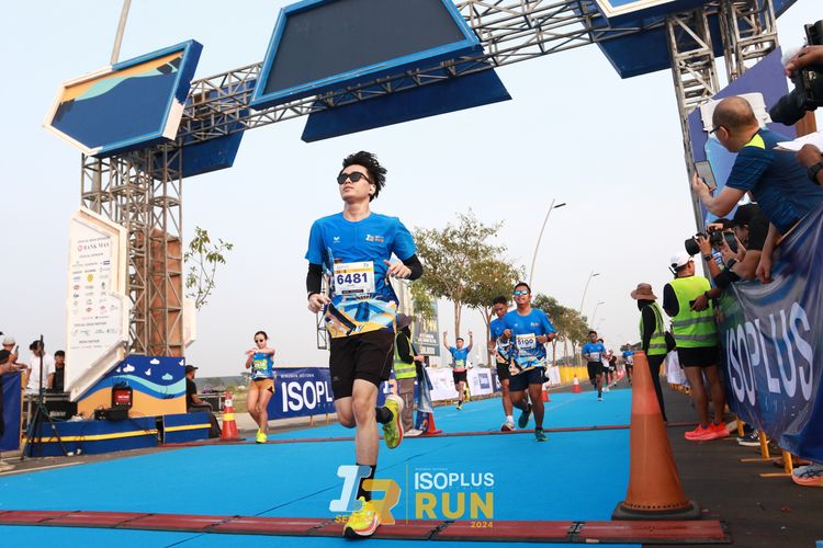 Race photo from ISOPlus Run 2024 Jakarta