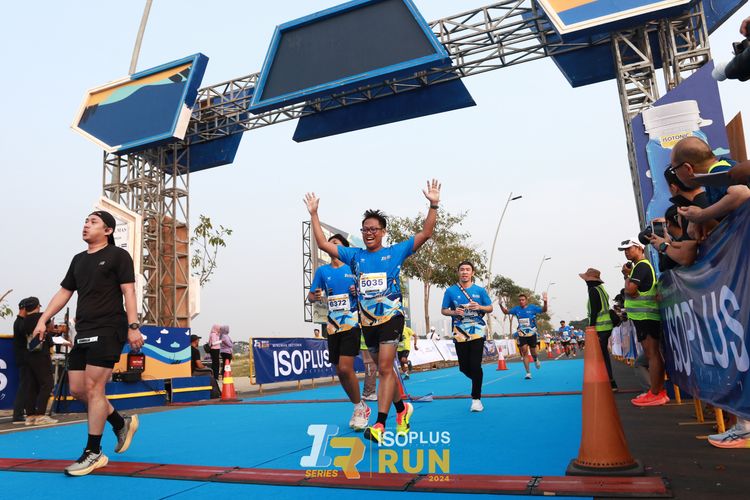 Race photo from ISOPlus Run 2024 Jakarta