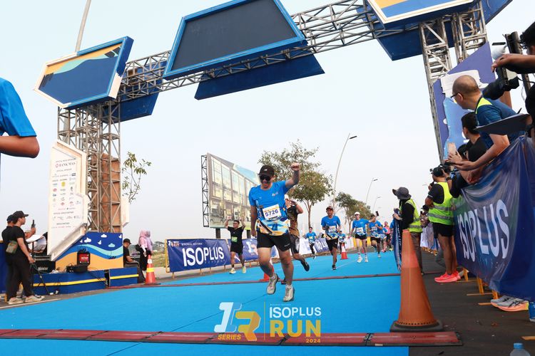 Race photo from ISOPlus Run 2024 Jakarta