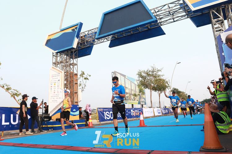 Race photo from ISOPlus Run 2024 Jakarta