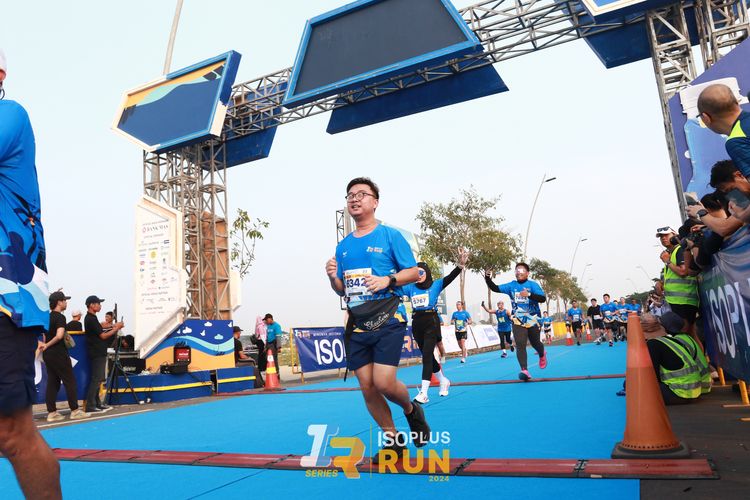 Race photo from ISOPlus Run 2024 Jakarta