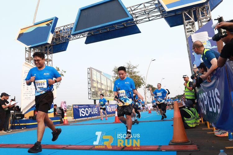 Race photo from ISOPlus Run 2024 Jakarta