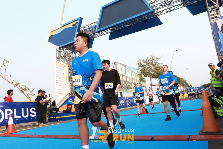 Race photo from ISOPlus Run 2024 Jakarta