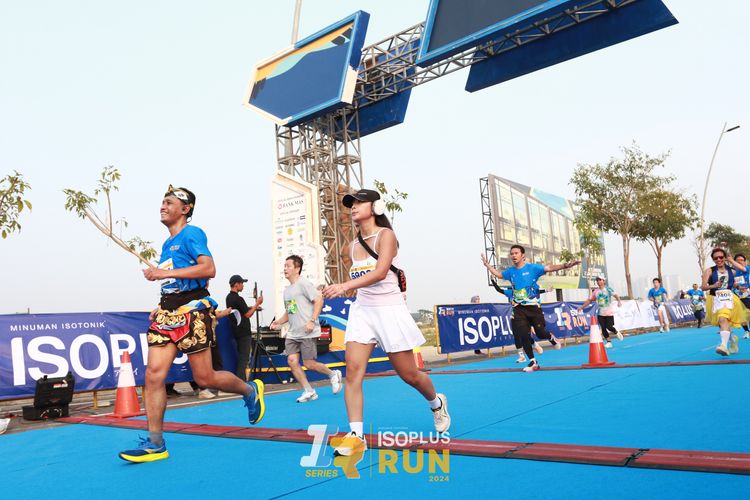 Race photo from ISOPlus Run 2024 Jakarta