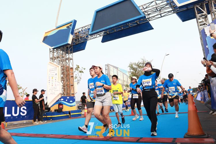 Race photo from ISOPlus Run 2024 Jakarta