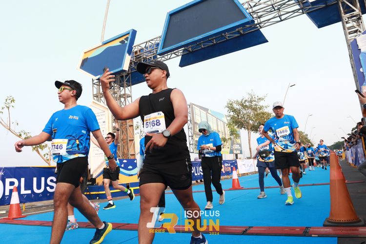 Race photo from ISOPlus Run 2024 Jakarta