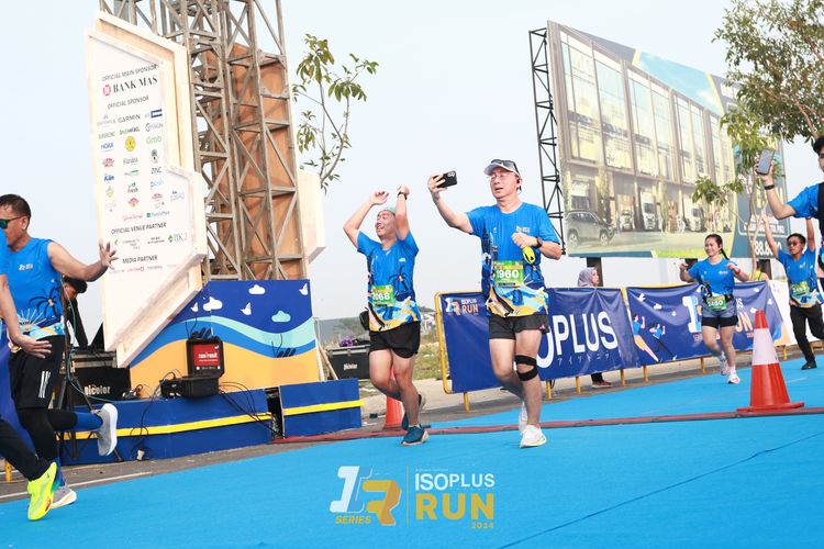 Race photo from ISOPlus Run 2024 Jakarta