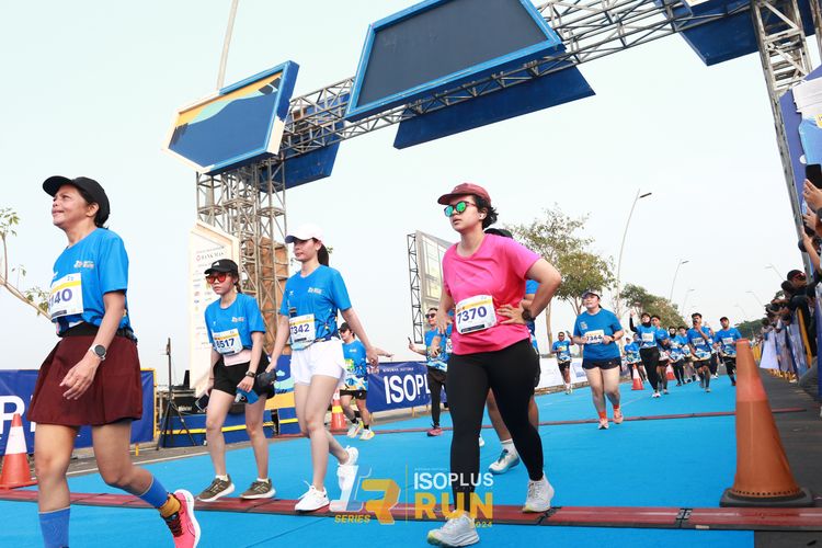 Race photo from ISOPlus Run 2024 Jakarta