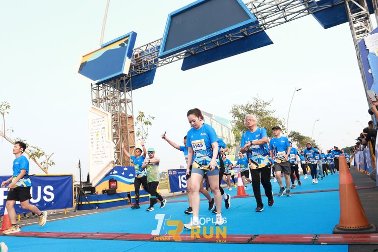 Race photo from ISOPlus Run 2024 Jakarta