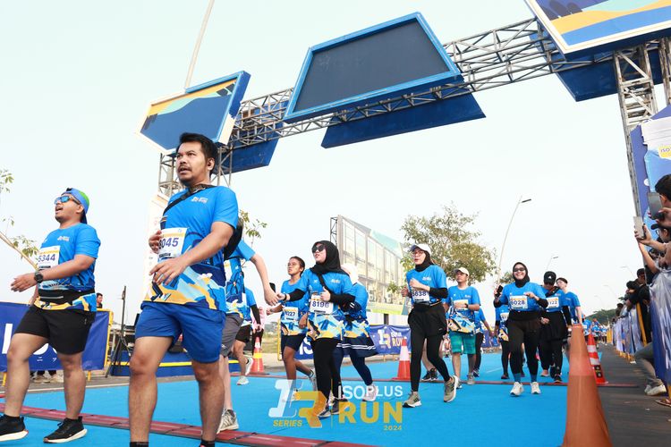 Race photo from ISOPlus Run 2024 Jakarta