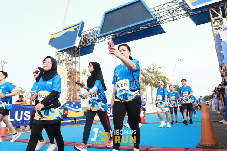 Race photo from ISOPlus Run 2024 Jakarta