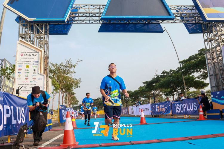 Race photo from ISOPlus Run 2024 Jakarta