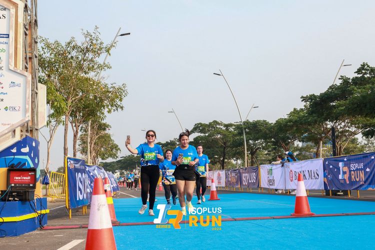 Race photo from ISOPlus Run 2024 Jakarta